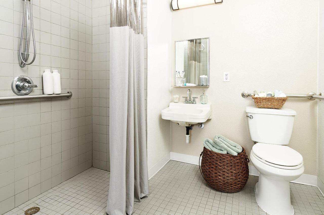 Intown Suites Extended Stay Atlanta Ga - Снелвил Екстериор снимка