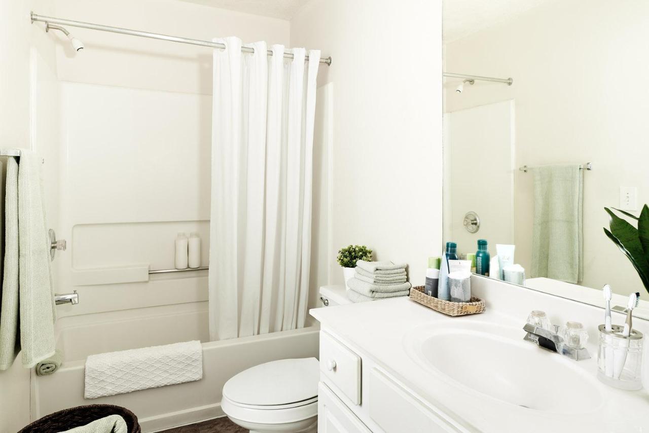 Intown Suites Extended Stay Atlanta Ga - Снелвил Екстериор снимка